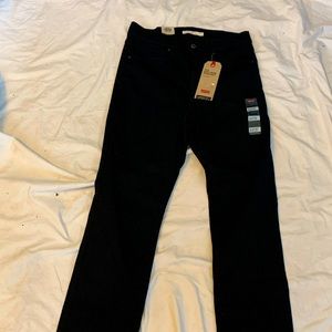 Levi’s brand new with tag skinny jeans